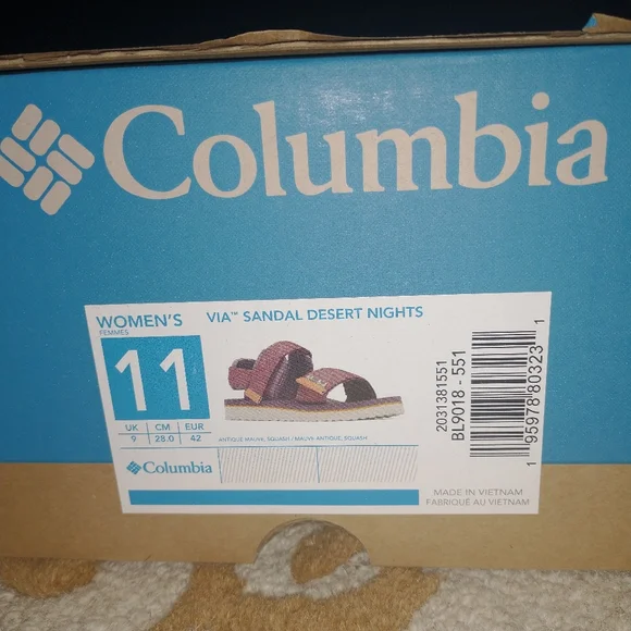~~COLUMBIA🧡VIA Sandals~~ - Picture 12 of 14